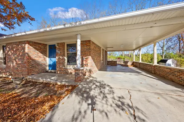 206-208 Lynn Drive, Lawrenceburg, KY 40342