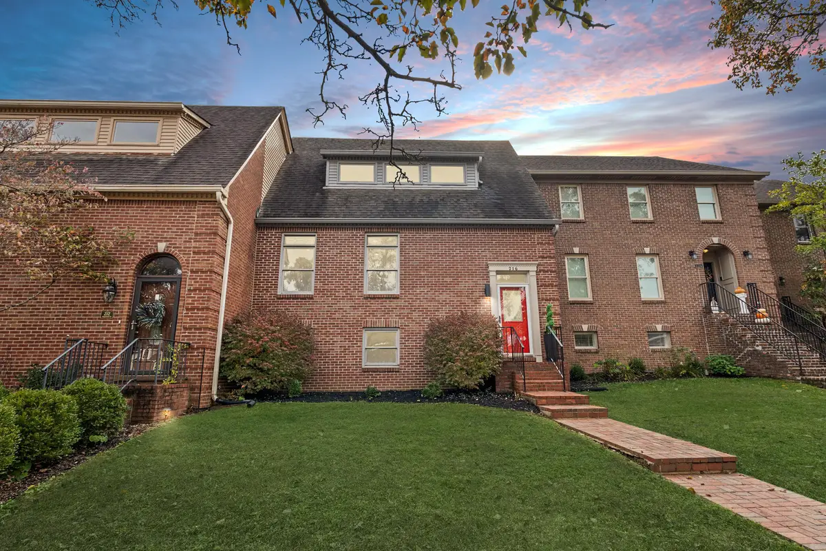 216 Chippendale Circle, Lexington, KY 40517 - Image #1
