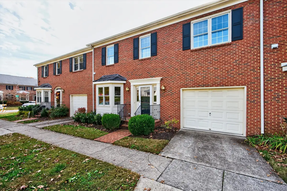 1124 Providence Lane, Lexington, KY 40502 - #1