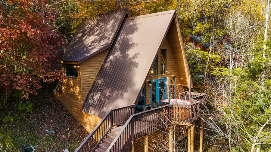 367 Robbie Ridge Road, Stanton, KY 40380 - Image #2