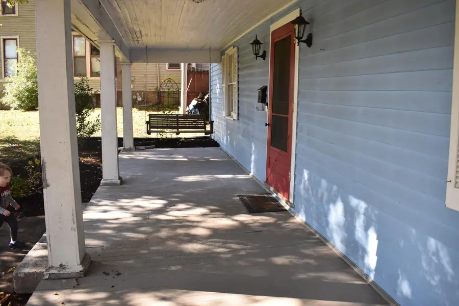 305 W Oak Street, Nicholasville, KY 40356 - Image #3