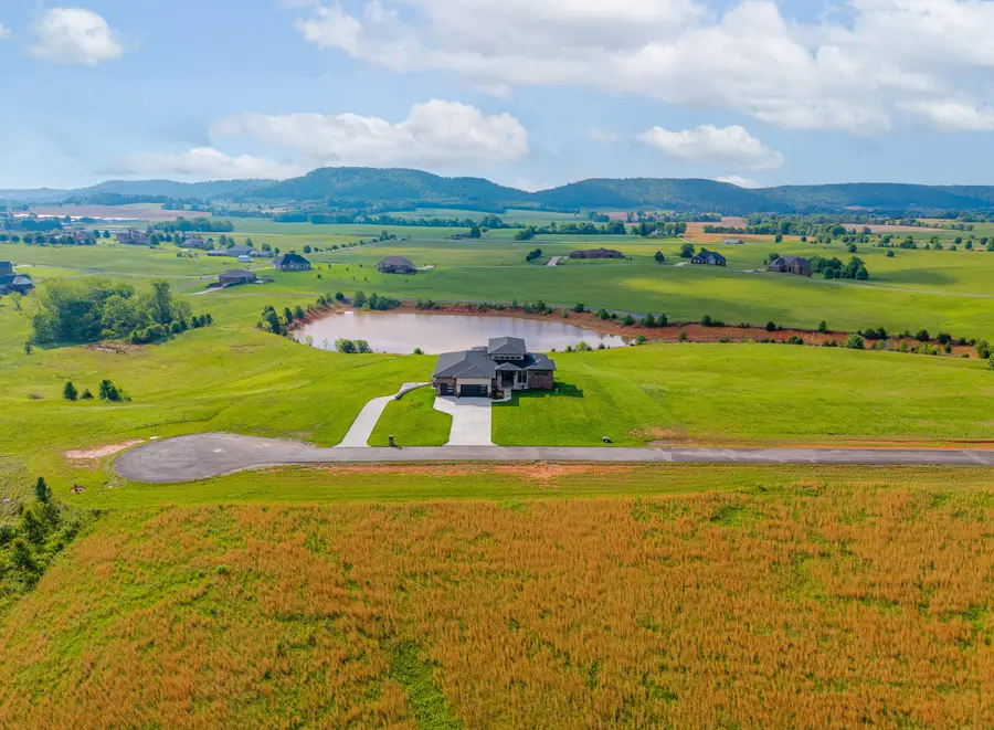 800 Red Fox Ridge, Monticello, KY 42633 - Image #2