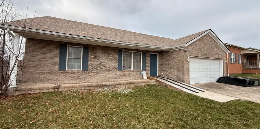221 Woodview Drive, Nicholasville, KY 40356 - Image #2