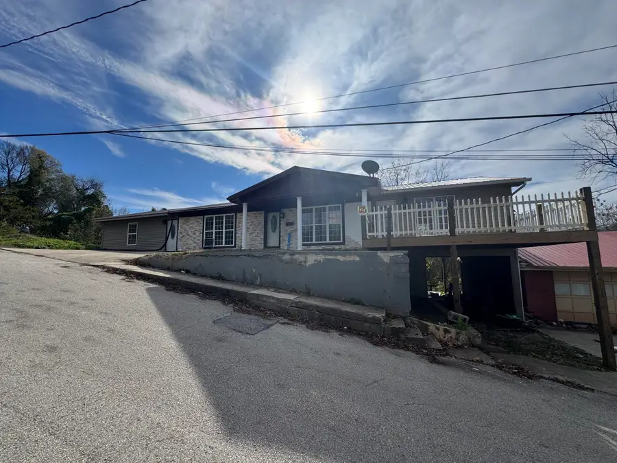 809 Lincoln Avenue, Jackson, KY 41339 - Image #2