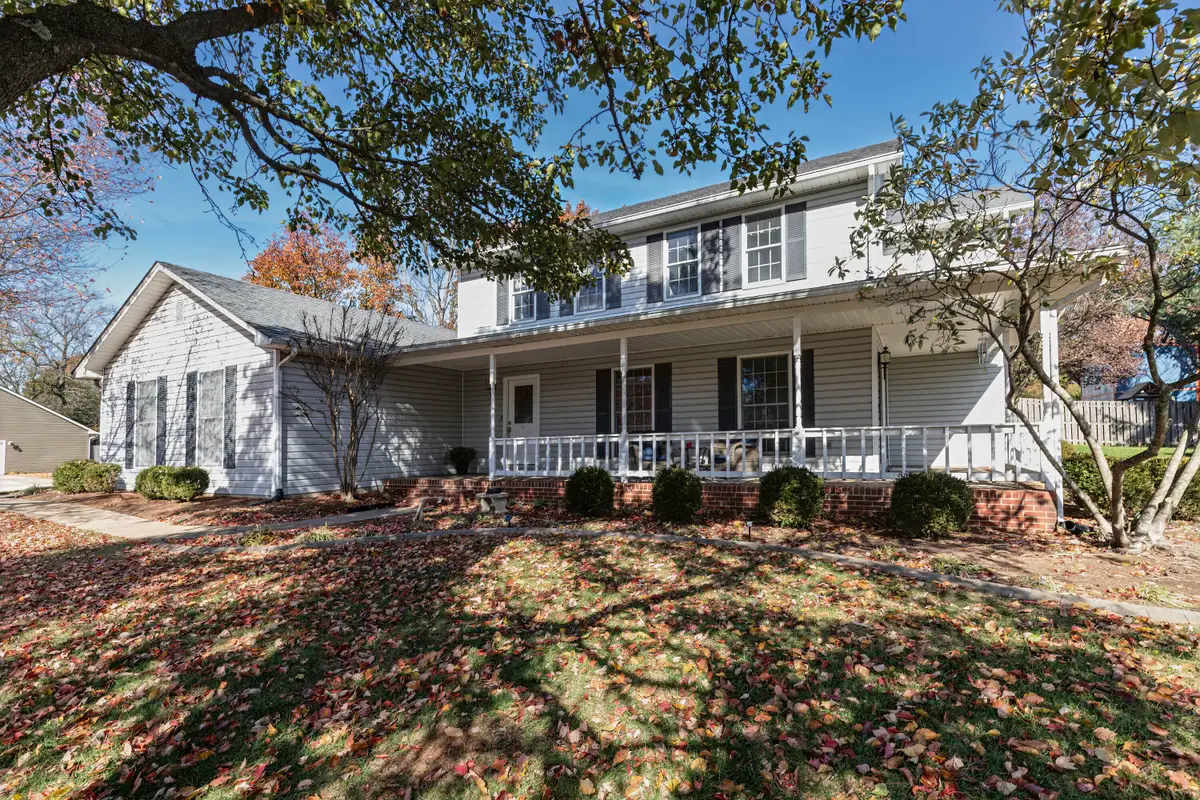 477 Kuhlman Drive, Versailles, KY 40383 - Image #1