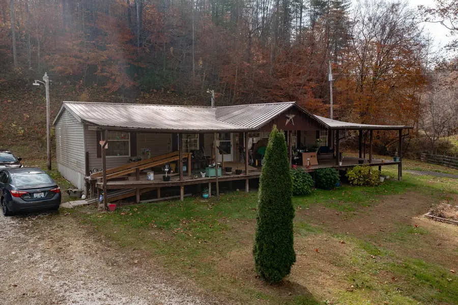 635 Shockey Fork Road, Campton, KY 41301 - Image #2