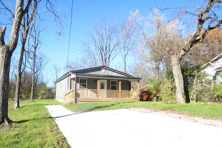 321 E Woodford Street, Lawrenceburg, KY 40342 - Image #2