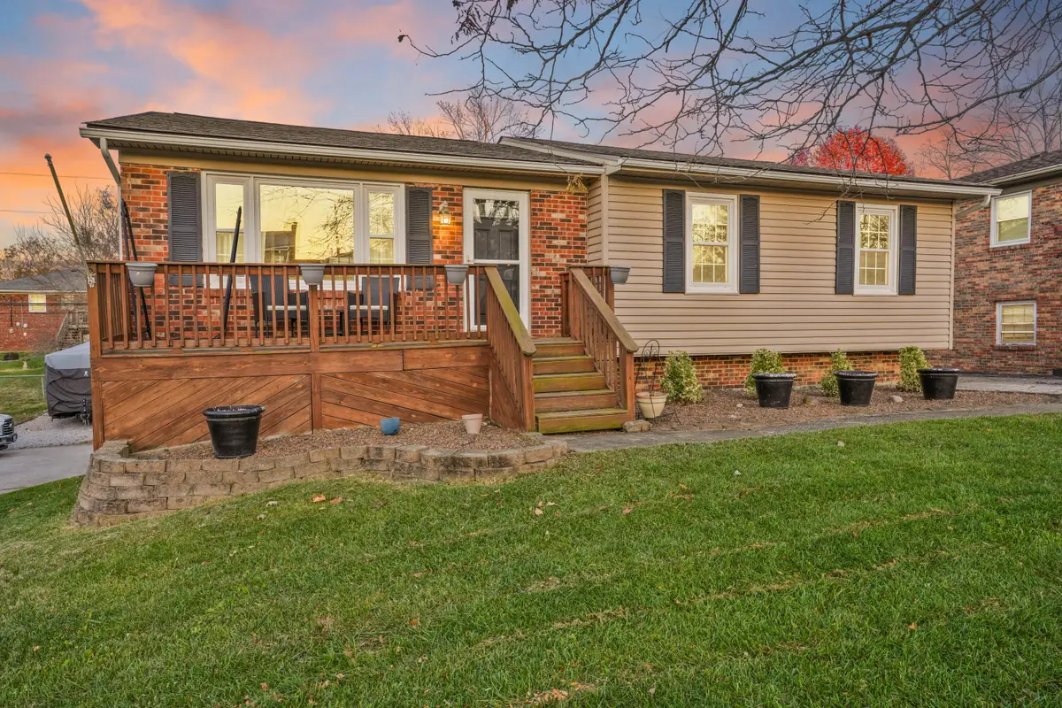 1379 Beulah Park, Lexington, KY 40517 - Image #1