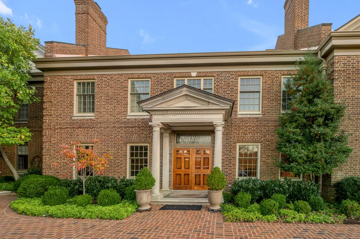 100 Idle Hour Drive #10, Lexington, KY 40502 - Image #1