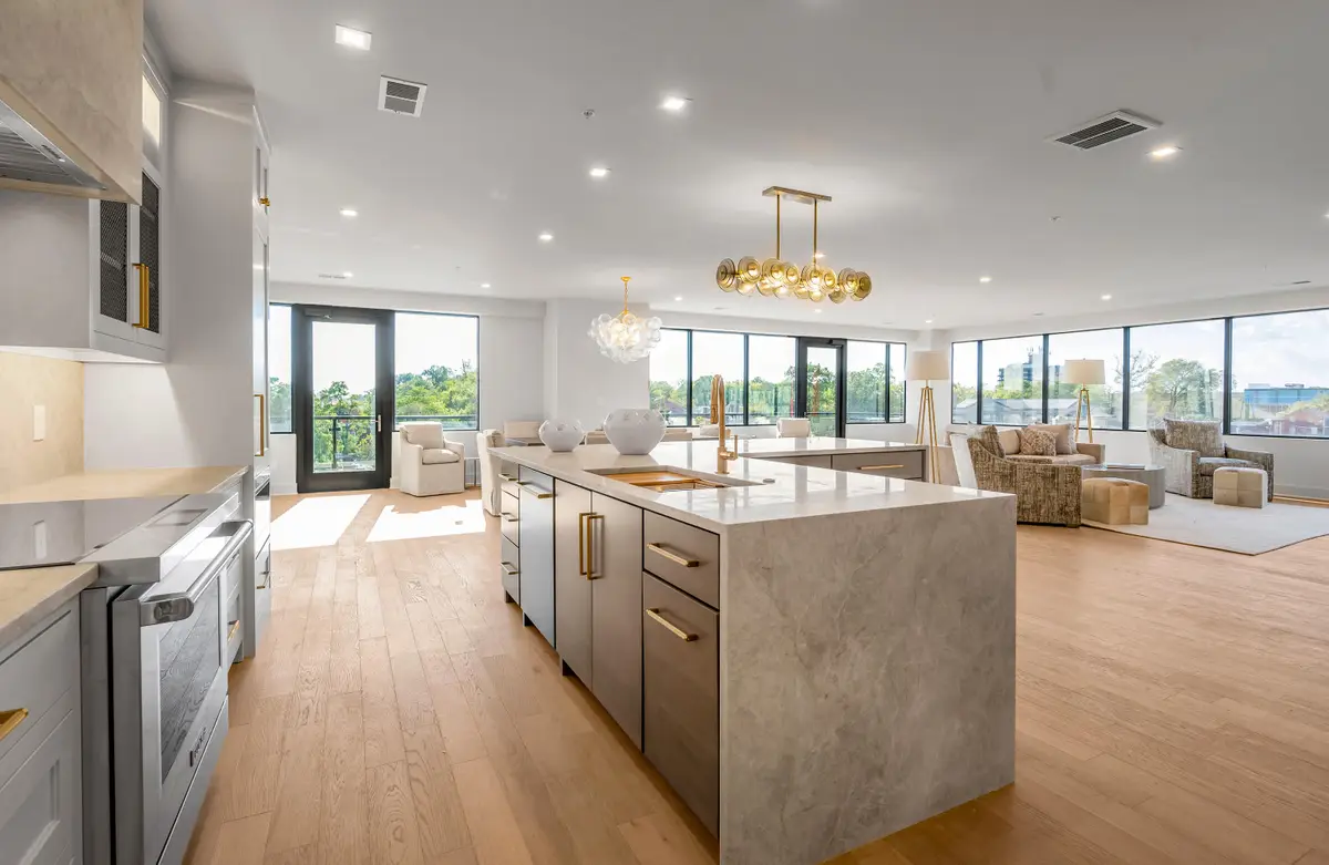 106 W Vine #705, Lexington, KY 40507 - Image #1