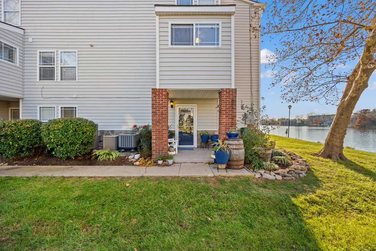 2414  Lake Park Road #4106, Lexington, KY 40502 - Image #1