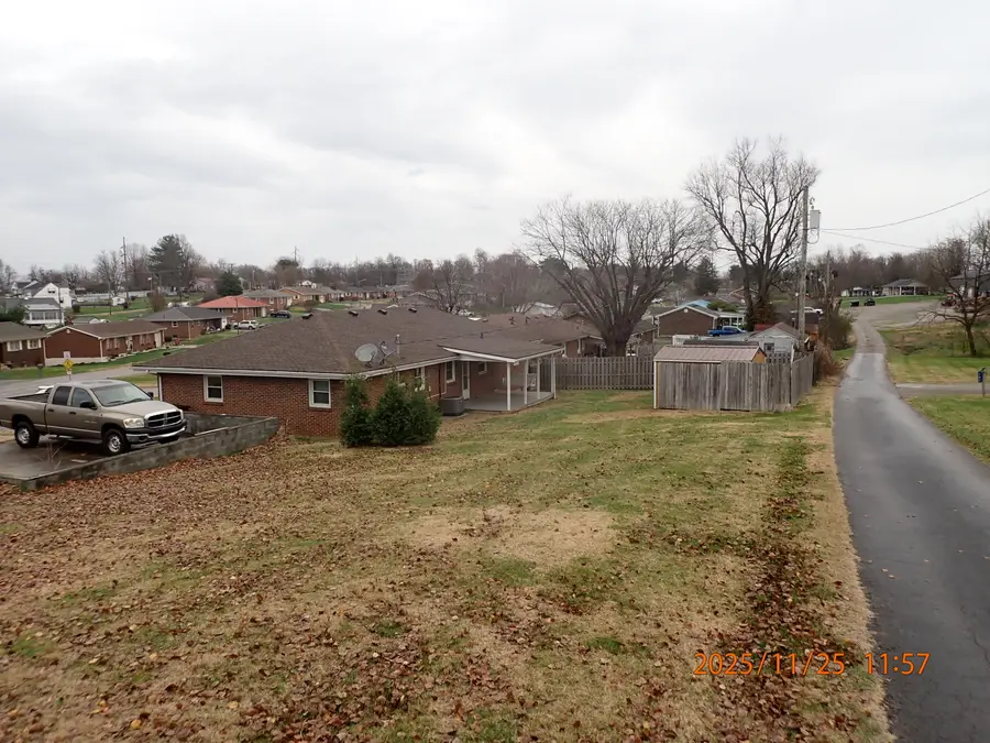 102 Cave Springs Drive, Lancaster, KY 40444 - Image #2