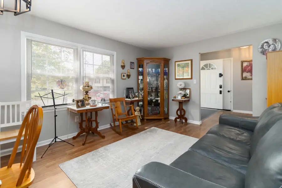 826 Kingsway Drive, Versailles, KY 40383 - Image #3