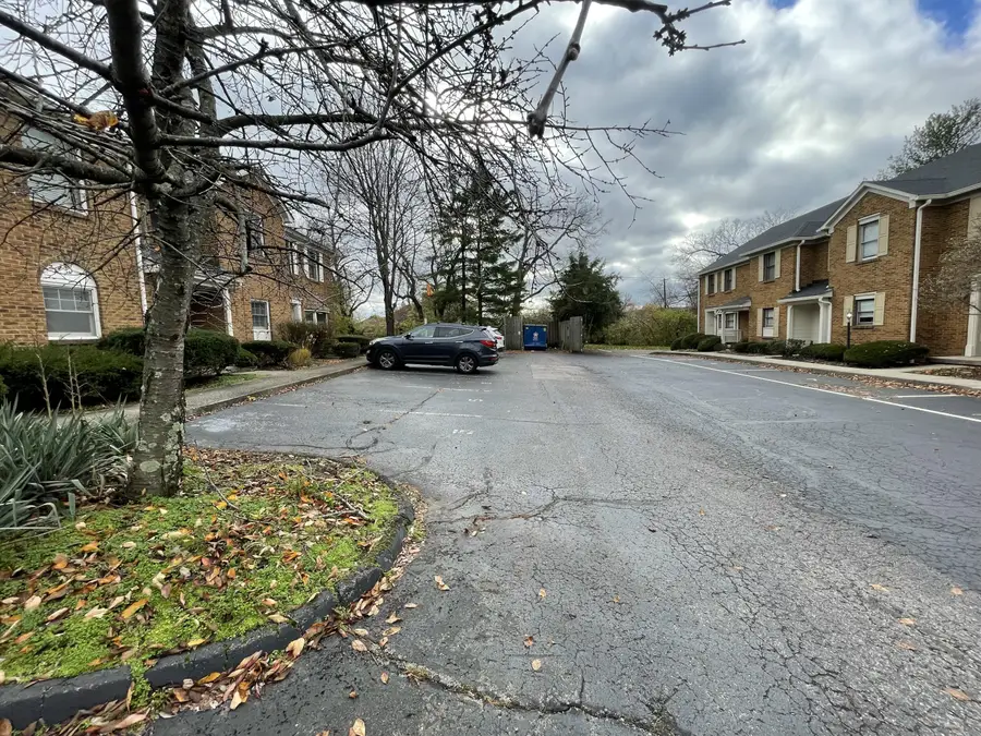 1125 Turkey Foot Road #4, Lexington, KY 40502 - Image #3