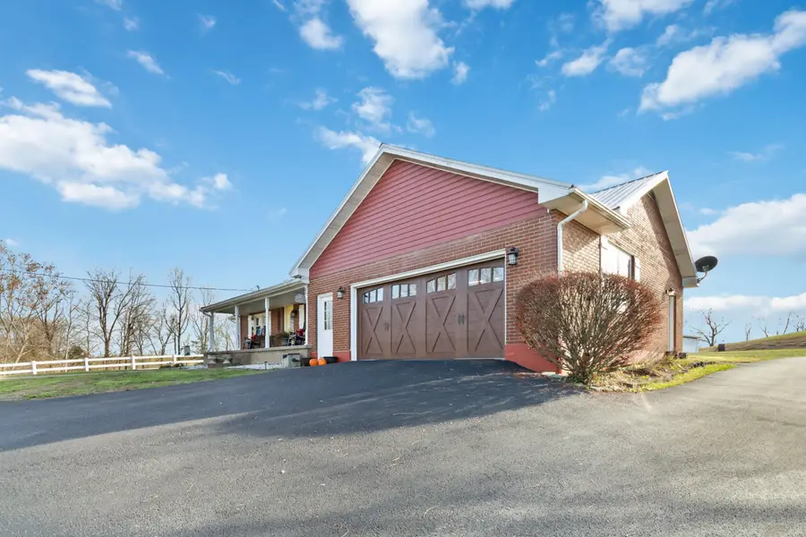 145 Steve Coffee Road, Greensburg, KY 42743 - Image #2
