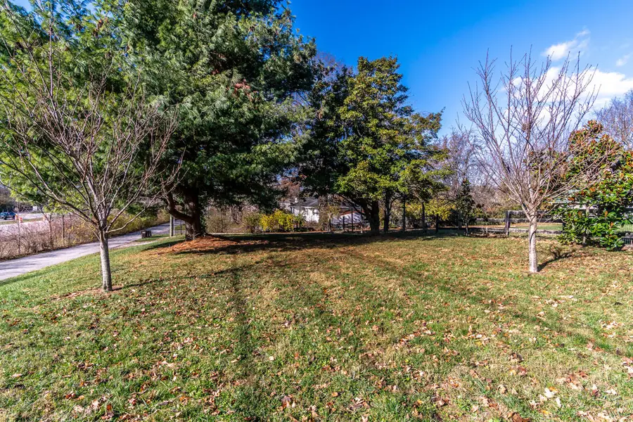 4481 Athens Boonesboro Road, Lexington, KY 40509 - Image #3