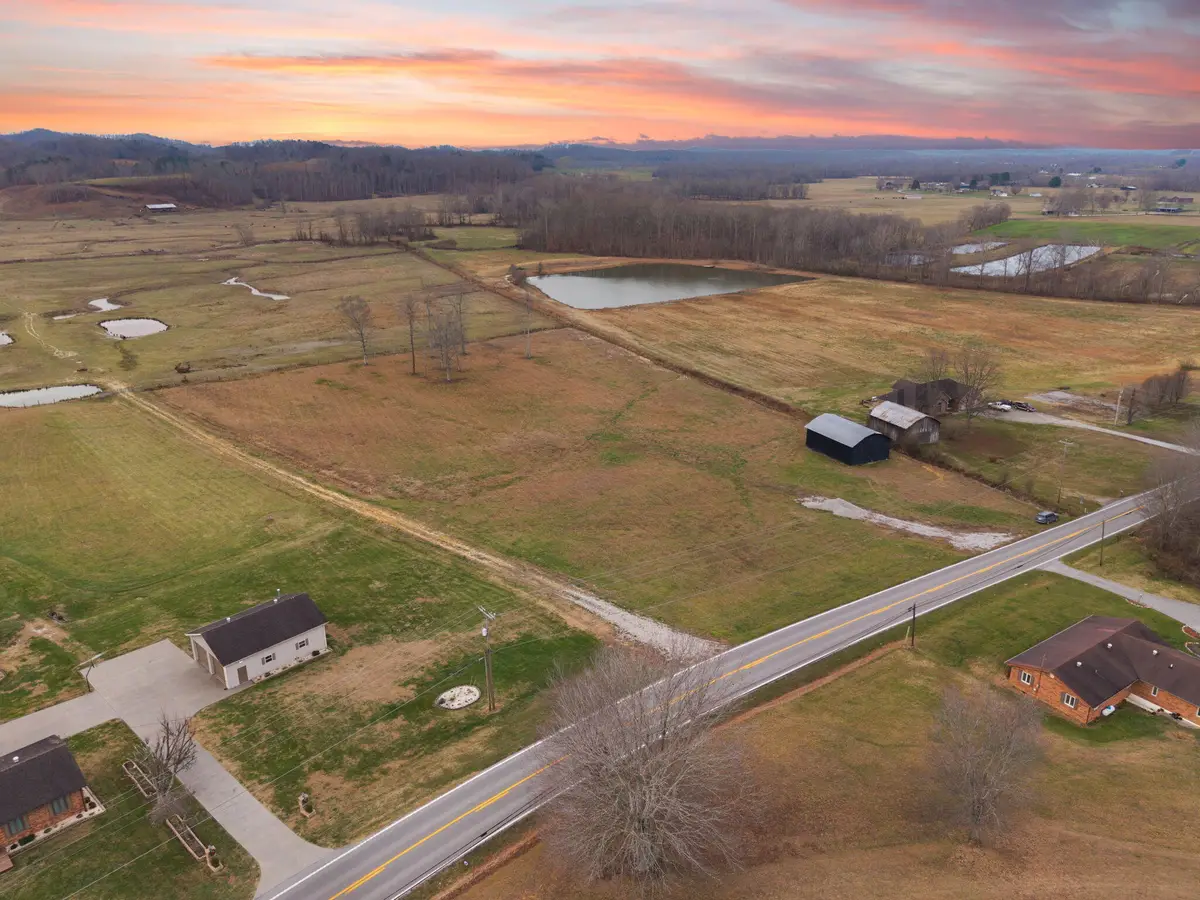 9999 E Laurel Road, London, KY 40741 - Image #1
