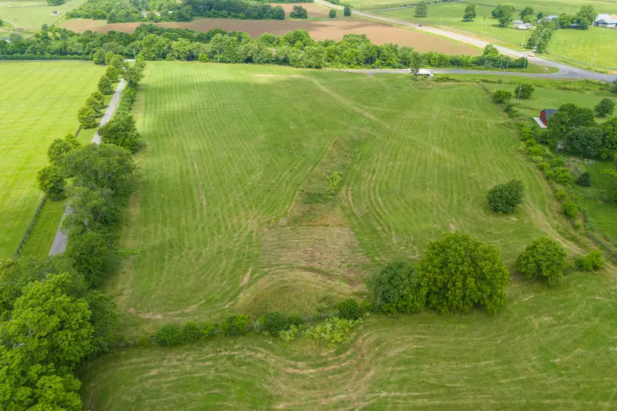 750 Elizabeth Station Road, Paris, KY 40361 - Image #3