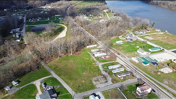 102 3rd Street, Vanceburg, KY 41179