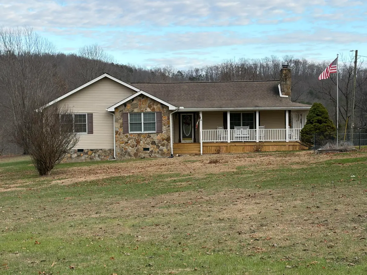 4302 E 904 Highway, Williamsburg, KY 40769 - Image #1