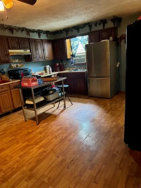 144 N Plum Street, Irvine, KY 40336 - Image #3