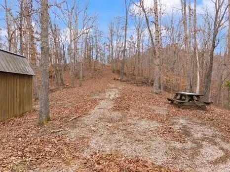 6112 Winchester Road, Irvine, KY 40336 - Image #2