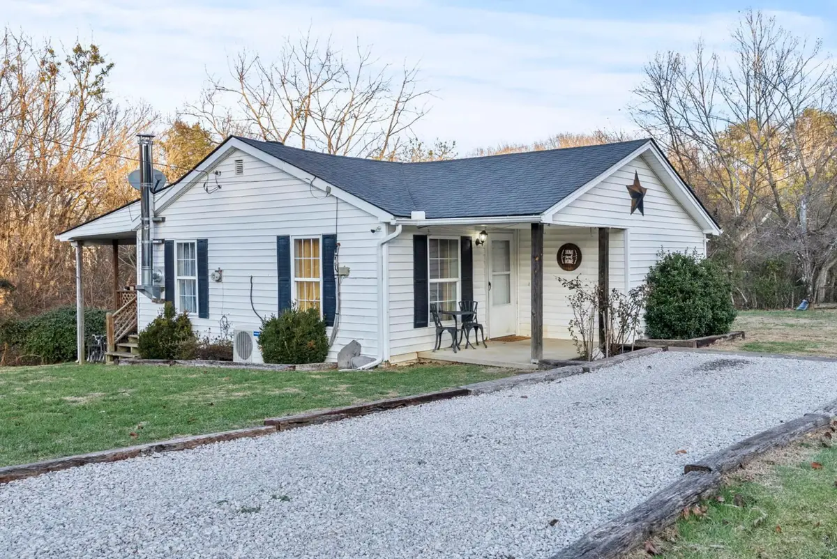 2823 Dreyfus Road, Waco, KY 40385 - Image #1