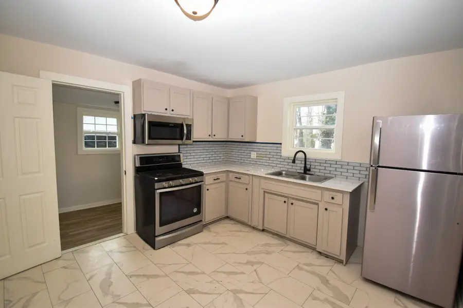 240 Lausman Avenue, Danville, KY 40422 - #3