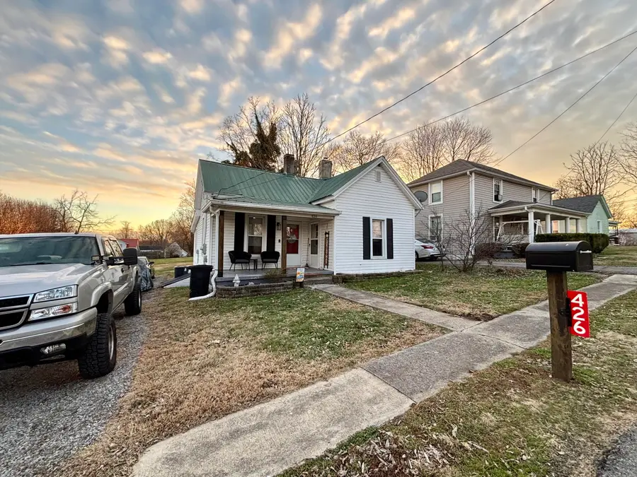426 W Court Street, Harrodsburg, KY 40330 - Image #2
