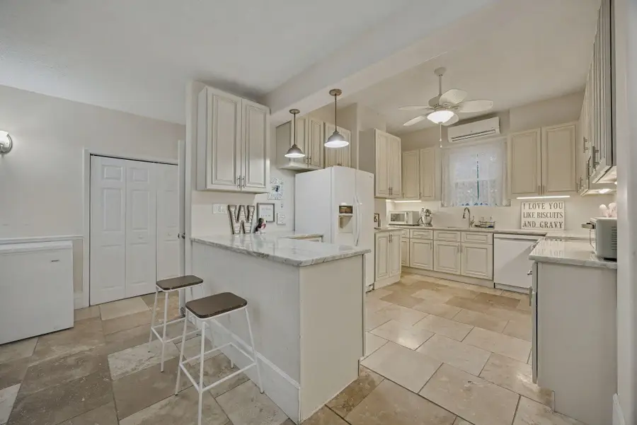 203 E Poplar Street, Harrodsburg, KY 40330 - Image #2