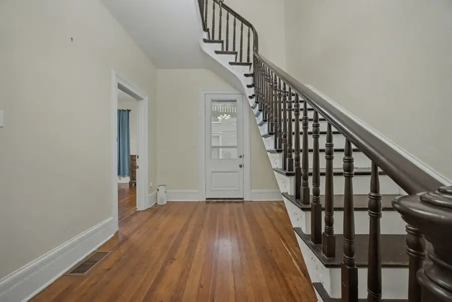 203 E Poplar Street, Harrodsburg, KY 40330 - Image #3