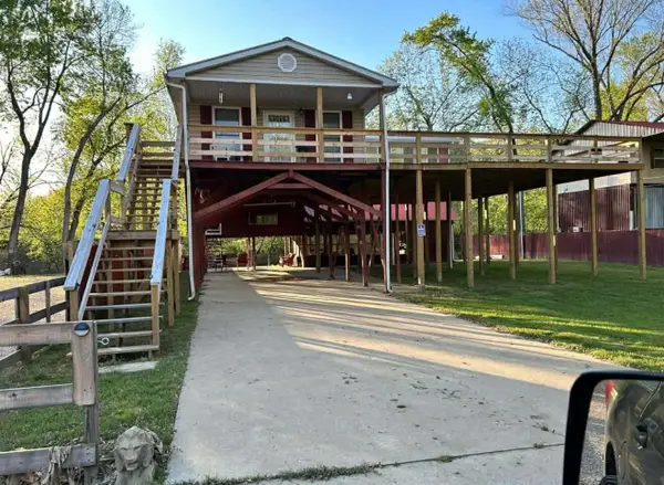 135 Tortoise Street, Greenup, KY 41144