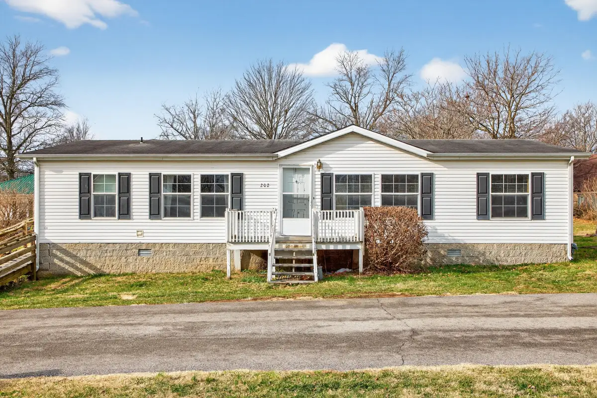 202 N Third Street, Harrodsburg, KY 40330 - Image #1