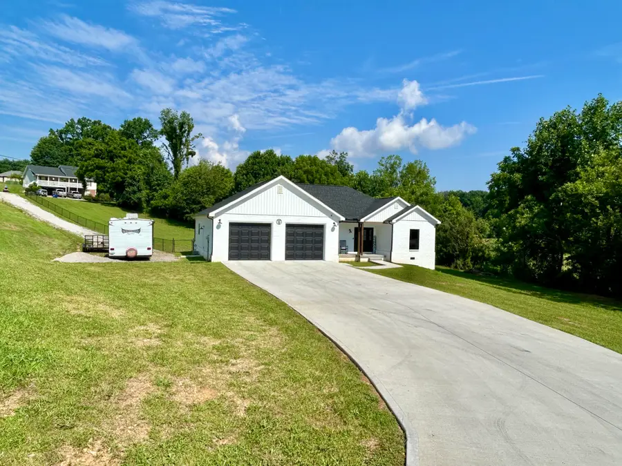 98 Spring View Drive, Somerset, KY 42503 - Image #3