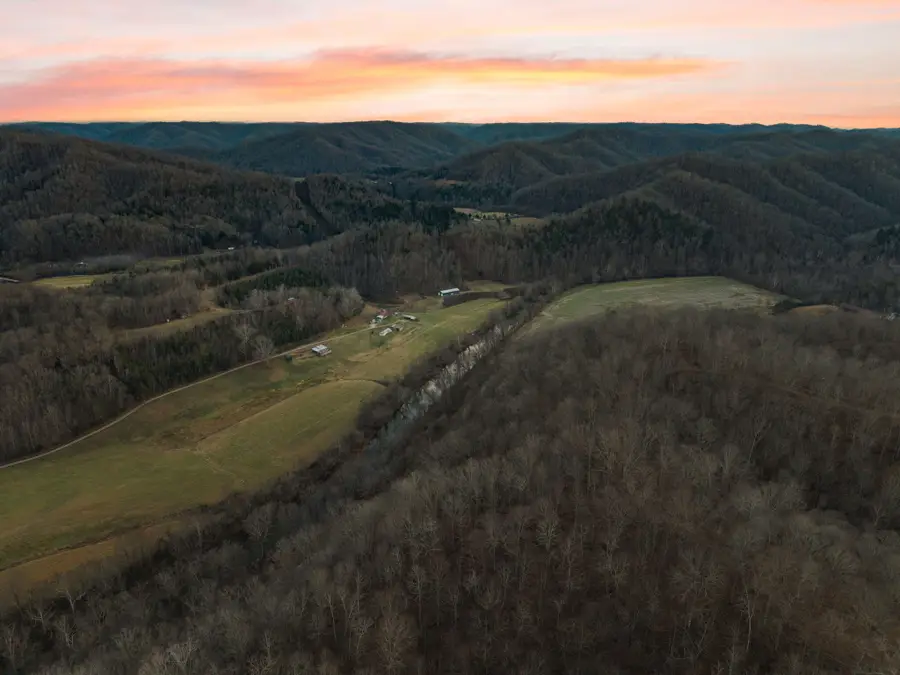 684 Martin Cemetary Road, Manchester, KY 40962 - Image #2