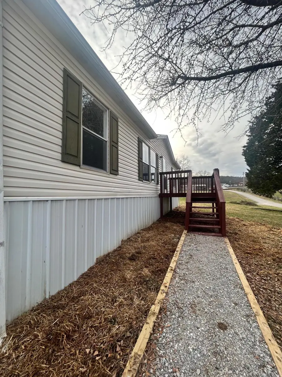 125 Rhonder Drive, Science Hill, KY 42553 - Image #2