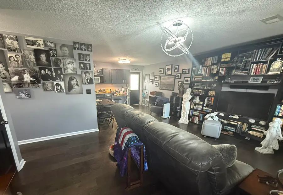 301 Blue Valley Court, Frankfort, KY 40601 - Image #2