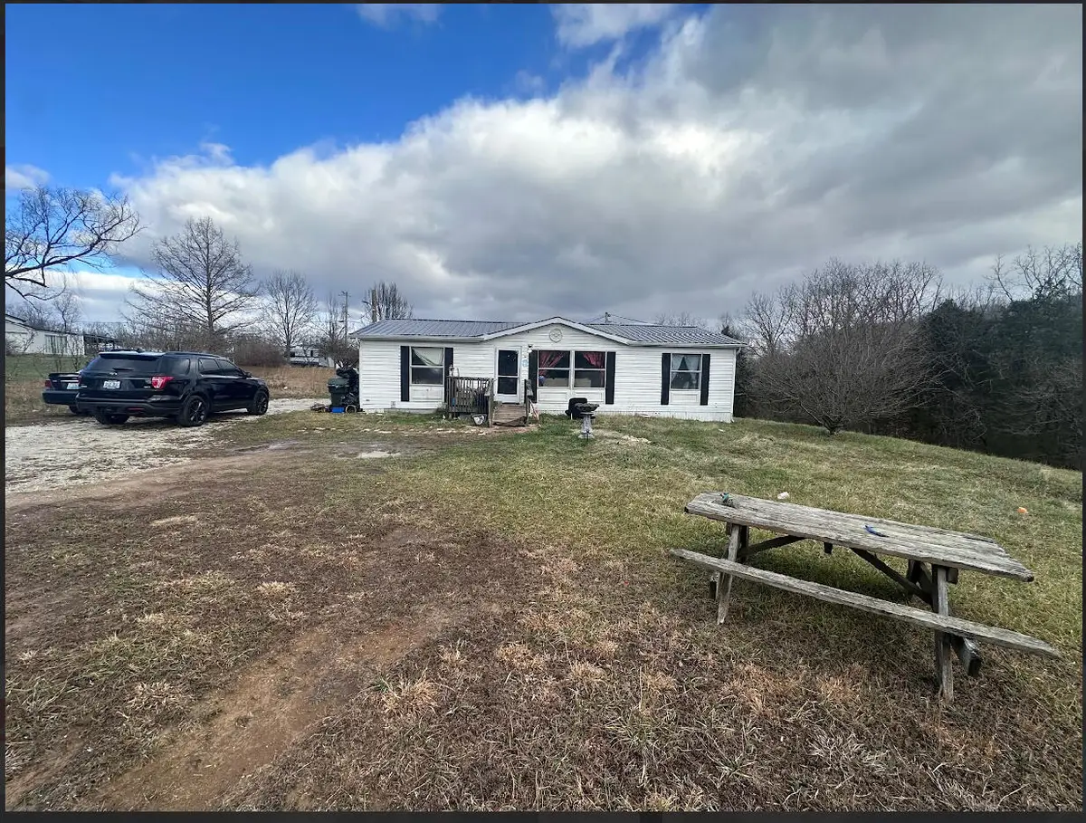 114 Iron Works Road, Irvine, KY 40336 - Image #1