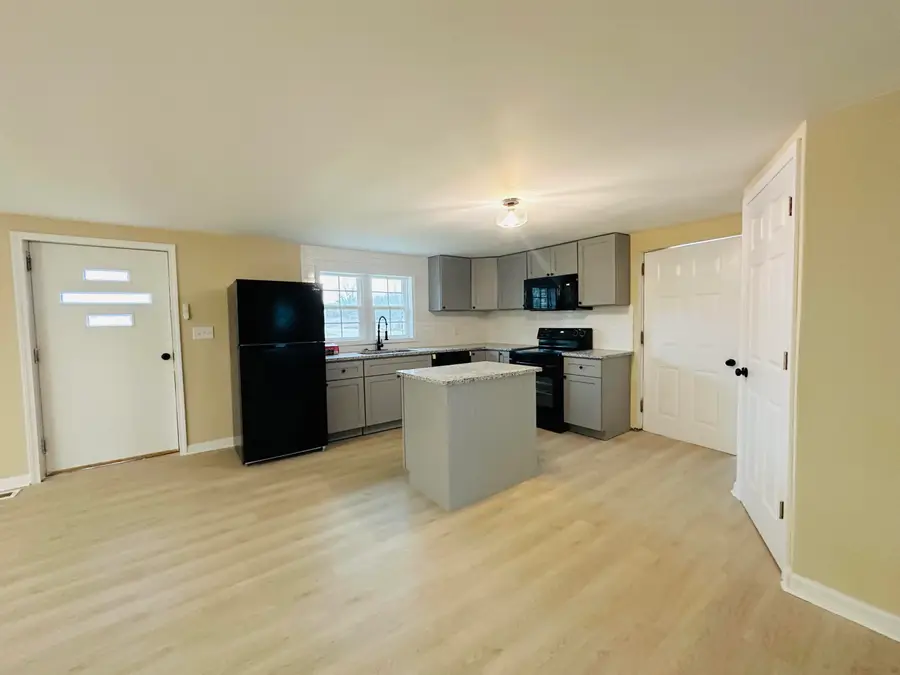 35 Lands End Road, Crab Orchard, KY 40419 - Image #2