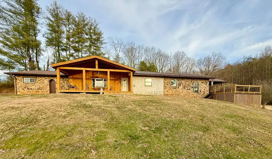 1047 Evergreen Road, Flat Lick, KY 40935 - Image #2