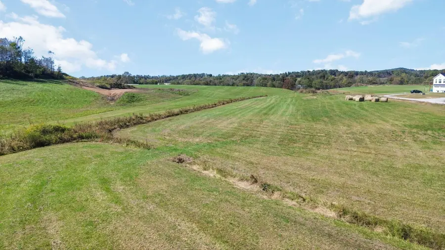 999 Rough Creek Road, London, KY 40744 - Image #3