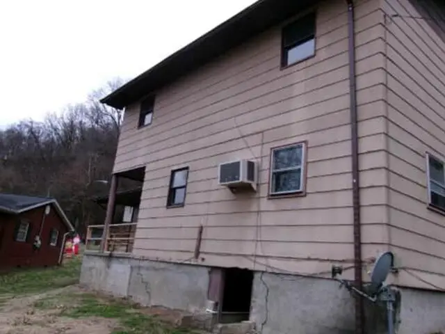 302 Highland Avenue, Paintsville, KY 41240 - Image #2