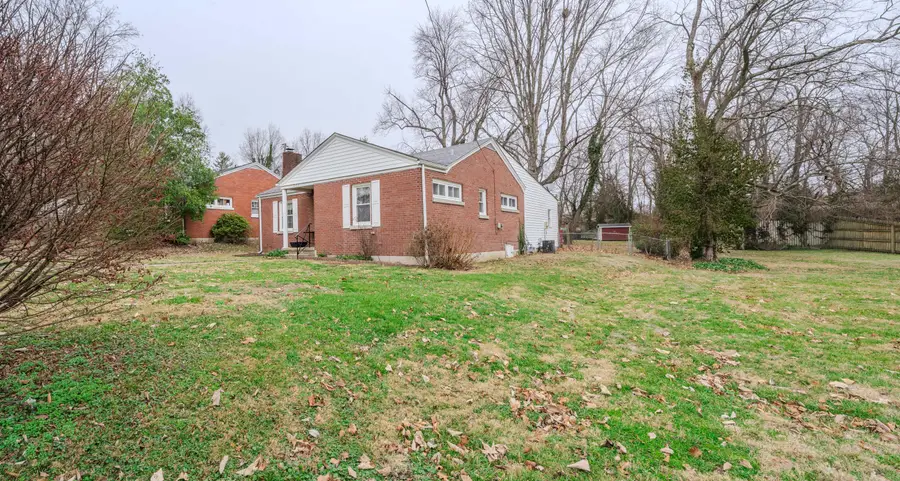 224 E Cross Street, Midway, KY 40347 - Image #2