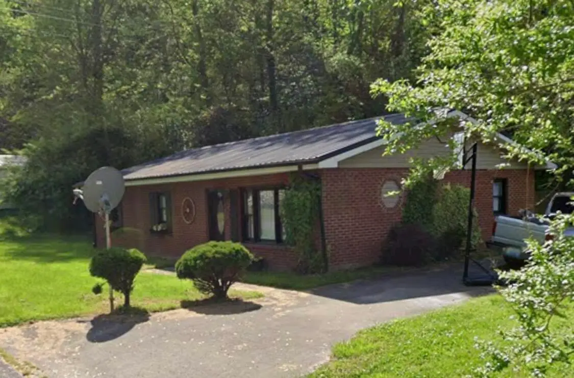 33 St Thomas Drive, Hazard, KY 41701 - Image #1