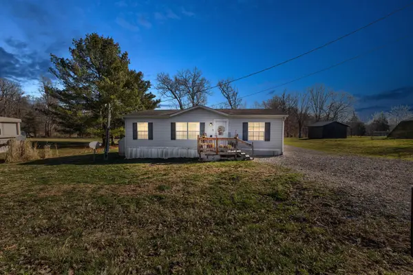 128 Lovely Lane, Jeffersonville, KY 40337