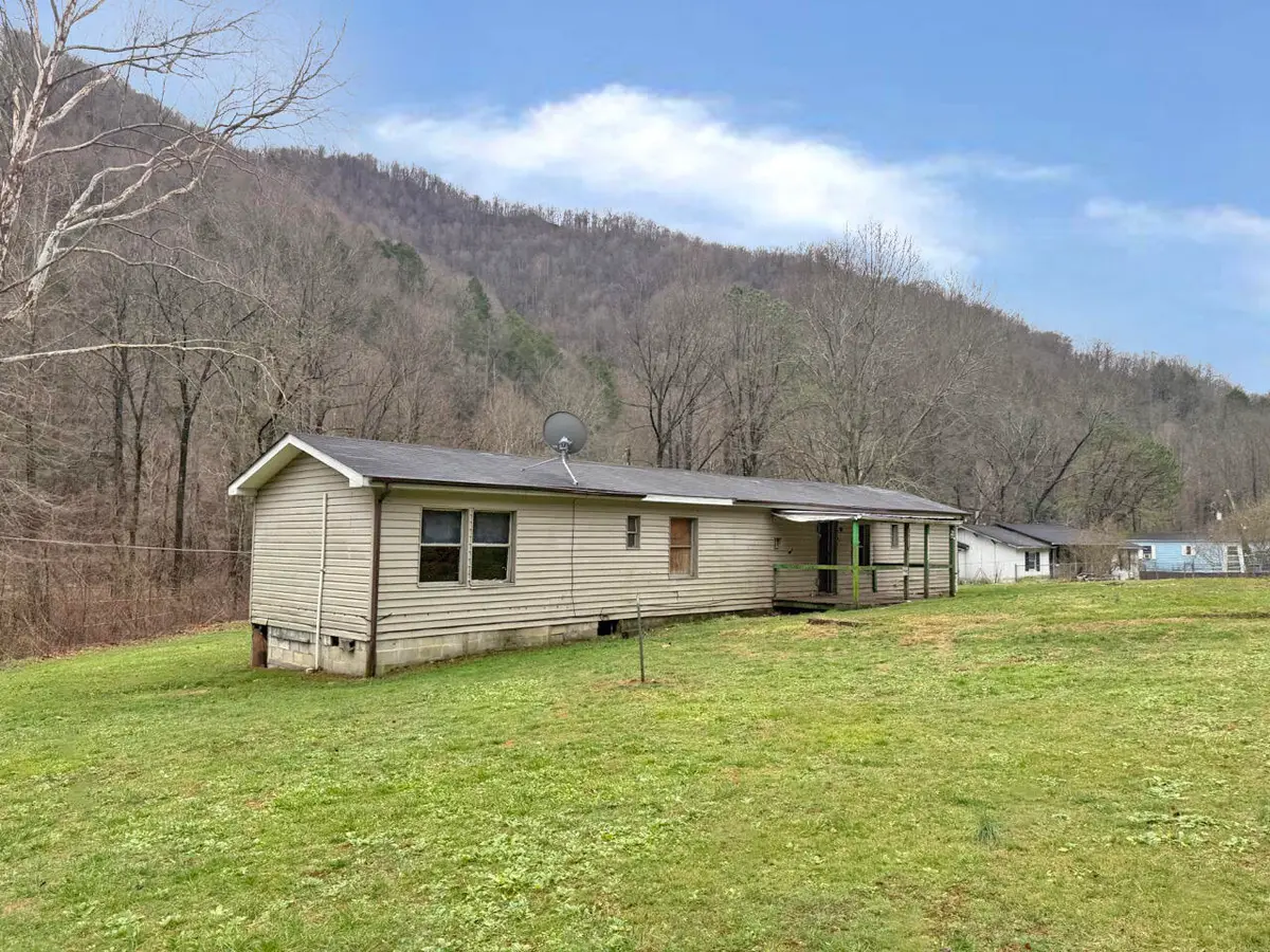 15872 Ky-38, Evarts, KY 40828 - Image #1