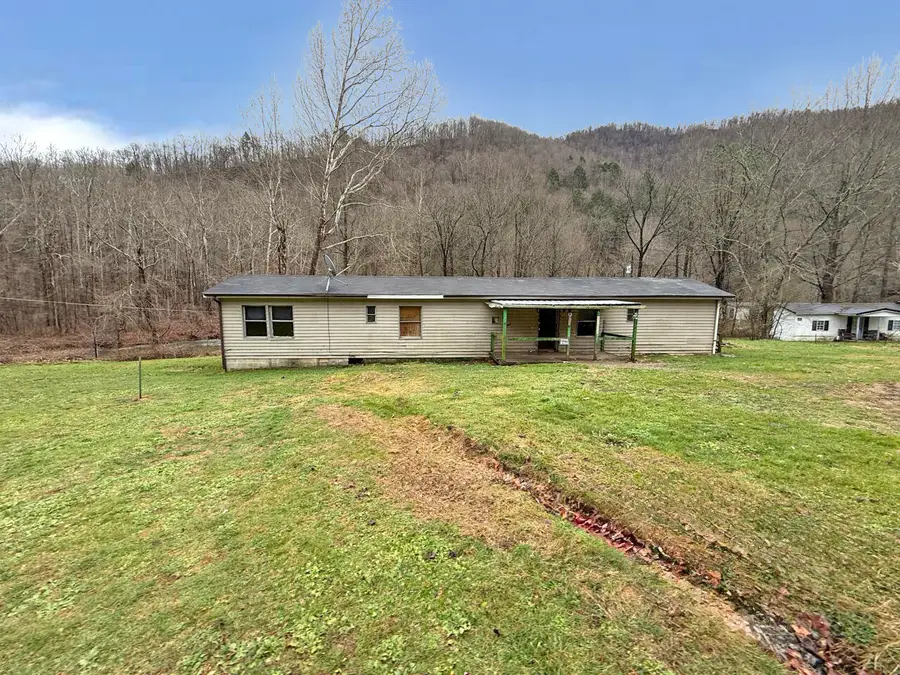 15872 Ky-38, Evarts, KY 40828 - Image #2