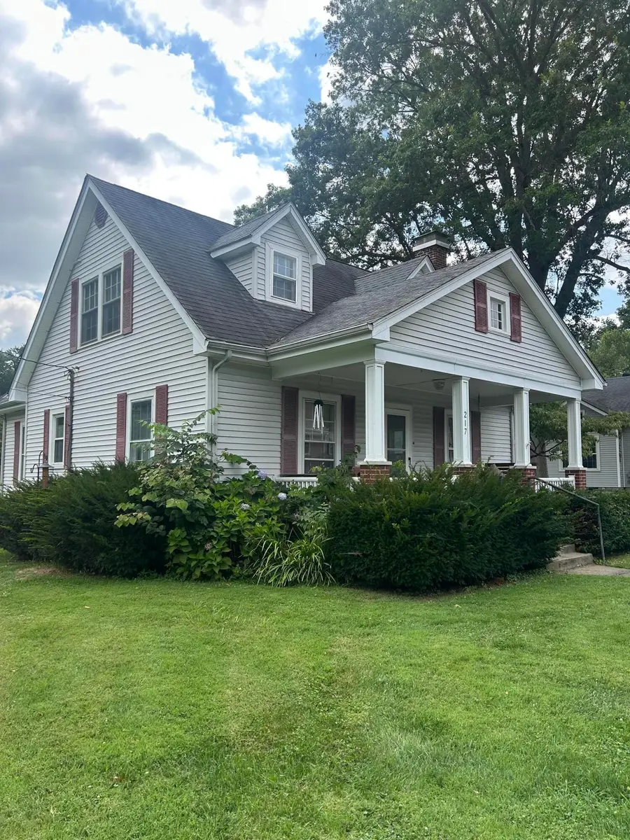 217 W Stephens Street, Midway, KY 40347 - Image #2