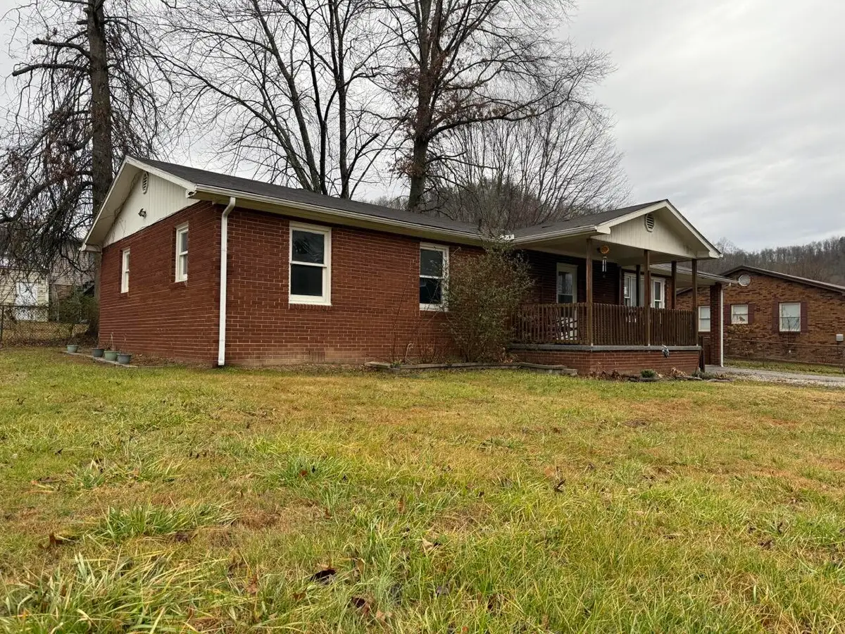 11 Short Street, Thelma, KY 41260 - Image #1