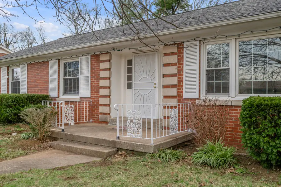 126 Londonderry Drive, Lexington, KY 40504 - Image #2